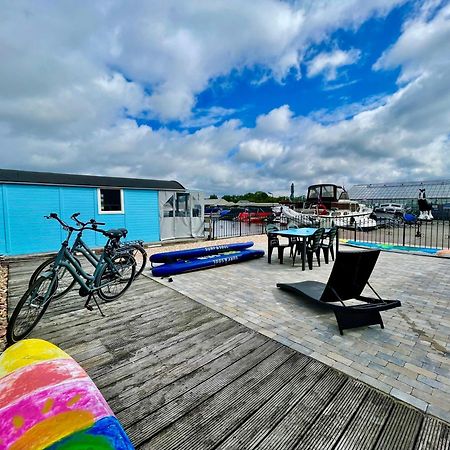 Hotel Island Sleeping Aalsmeer Esterno foto