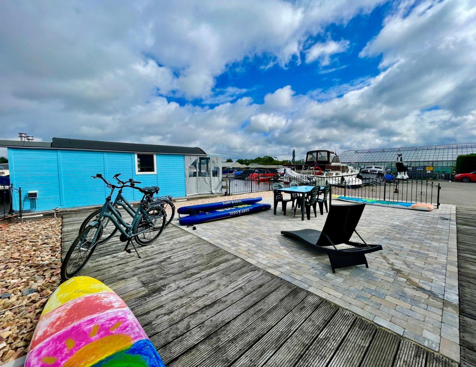 Hotel Island Sleeping Aalsmeer Esterno foto